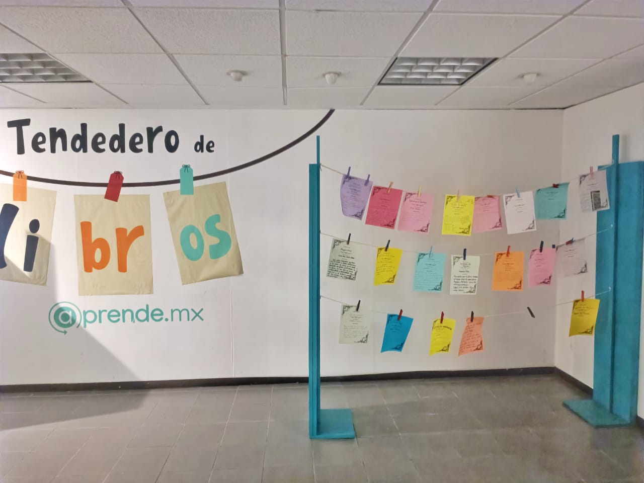 Tendedero de libros (2)